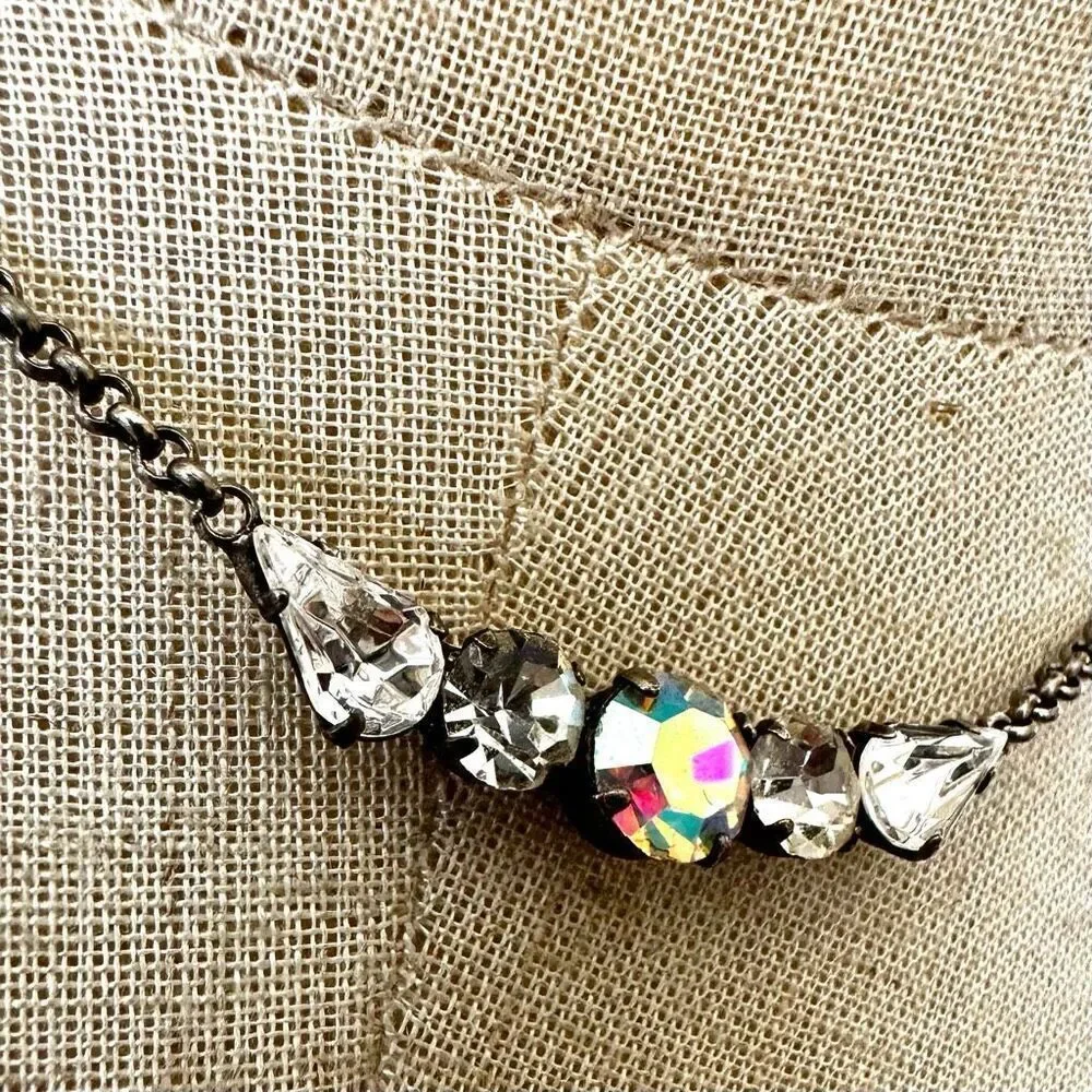 Dainty silver tone rhinestone pendant necklace